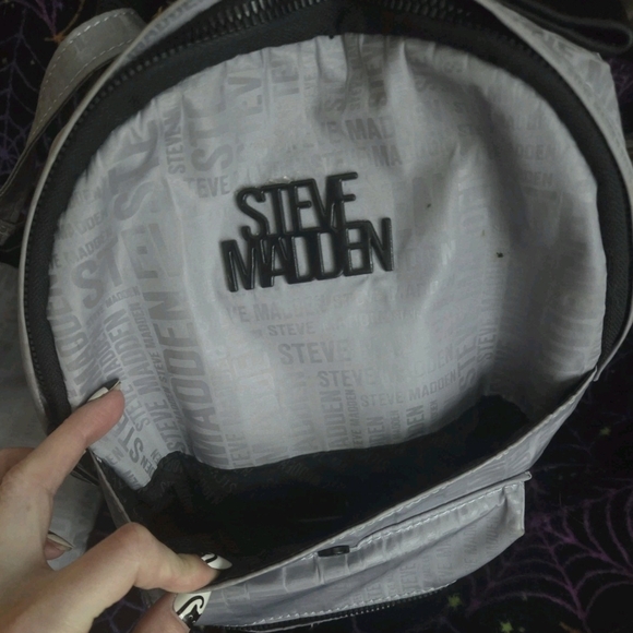 Steve Madden Gray Backpack Set - Picture 3 of 8